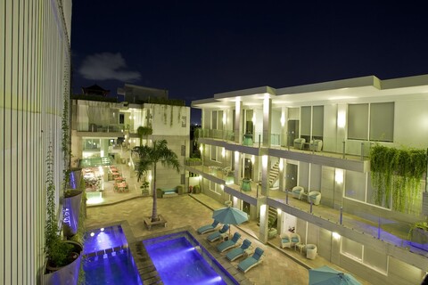 AQ-VA 호텔 & 빌라 세미냑