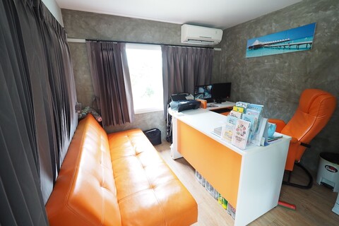 더 박스 하우스