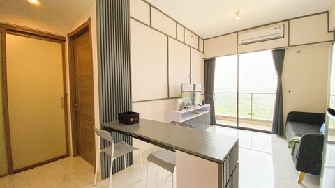 릴랙싱 앤 스트래티직 2 베드룸, 스카이 하우스 BSD 아파트먼트