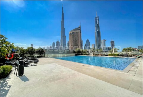 홈즈겟어웨이 - 다운타운 뷰의 3BR 아파트