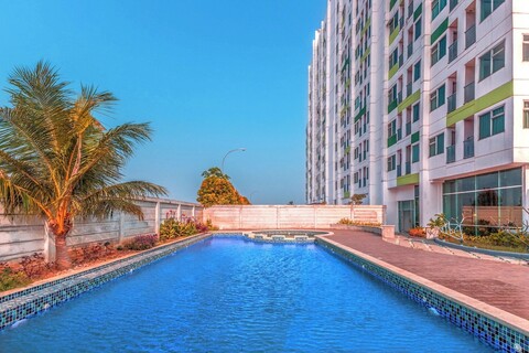 컬렉션 O 치카랑, 프레지던트 대학교 근처, 이전 이름 엔비로