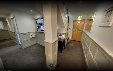 맥케퍼티스 게스트하우스