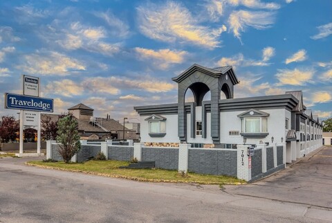 트래블로지 바이 윈덤 캘거리 사우스