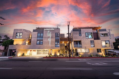 시티24 호텔, 리틀 이탈리아 미션 힐스