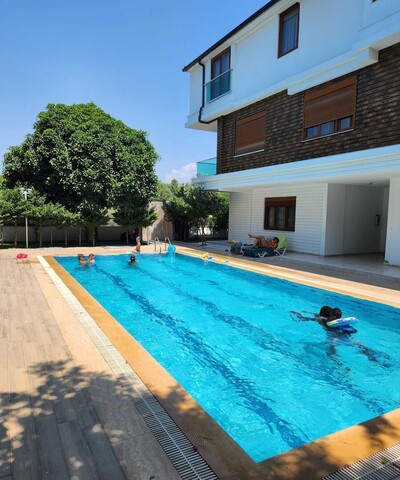 라라 브리즈 홈스