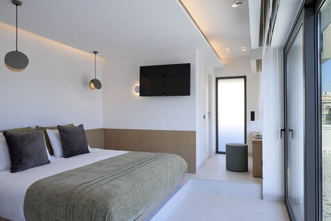 트윈 다운타운 피레우스