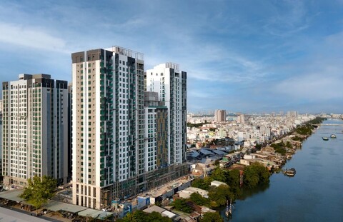 임페리얼 드 라 솔 디스트릭트 4