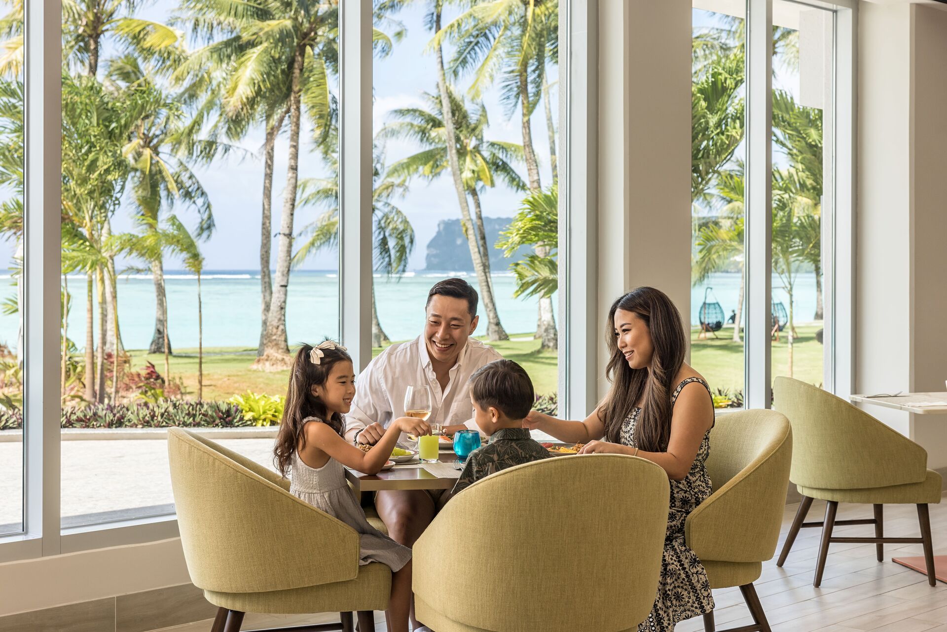 Crowne Plaza Guam Breakfast · Restaurant