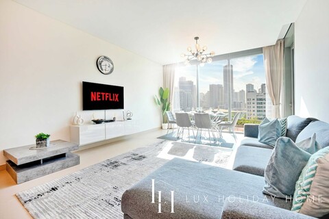 LUX 52 42 디럭스 마리나 뷰 스위트