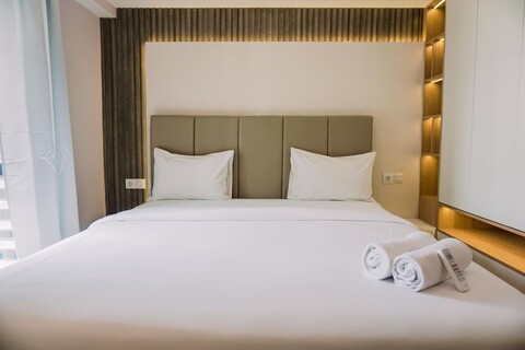 호미  스파셔스 3BR 앳 스카이 하우스 BSD  아파트먼트