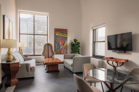 더 맨해튼 클럽