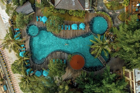 빌라 옴박 호텔