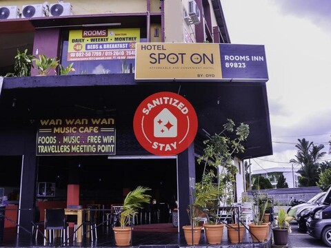 스팟 온 89823 룸 인