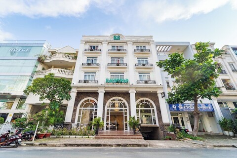 컬렉션 O 에메랄드 럭셔리 아파트먼트 - SECC 근처