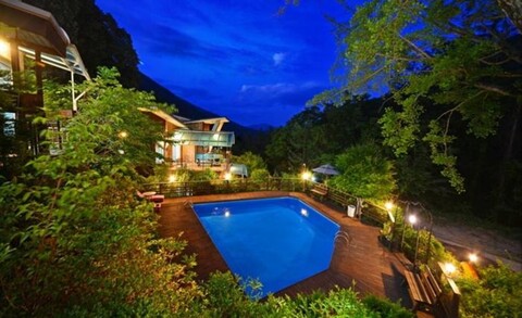 The Muse Dog Pension (private dog pool)