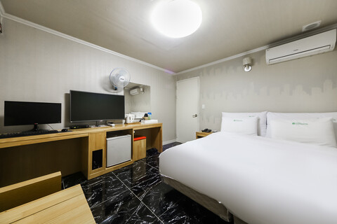 부산 괴정 크로바