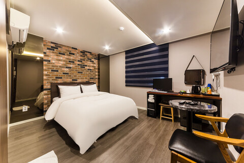 인천(숭의역) 봄날