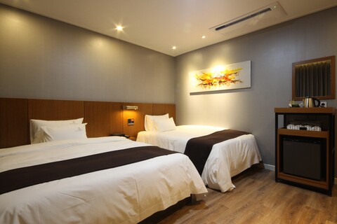 진주 호텔 무로