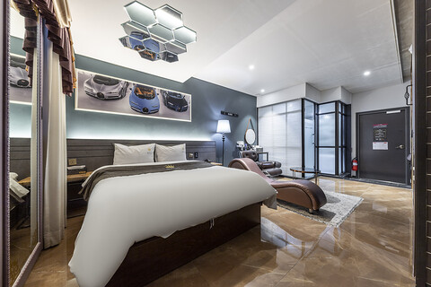 남원 킹 드라이브인 무인호텔