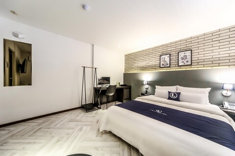 부산 재송동 엘루이(HOTEL LRUI)