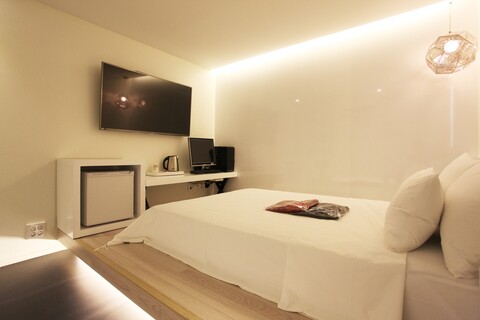 신촌 Cindy(신디)