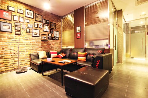 수원 권선동(복개천) 자니비 호텔