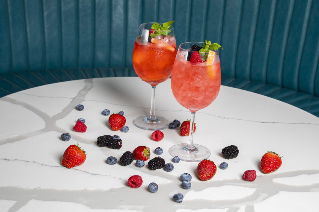 Crowne Plaza Resort Saipan Bar · Lounge