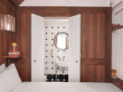 호텔 마들렌 드 생리스