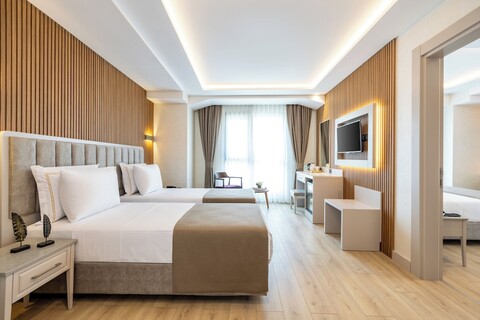 카리나 골드 호텔 앤드 레스토랑