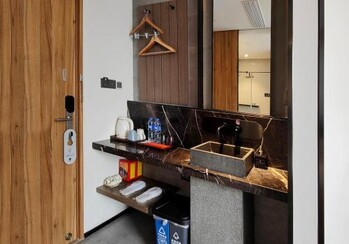 Elong Etang Hotel Guangzhou Baiyun Airport Renhe Railway Station