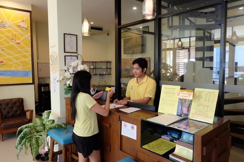 시리 포쉬텔 방콕