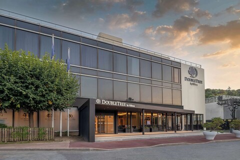 더블트리 바이 힐튼 파리 부지발