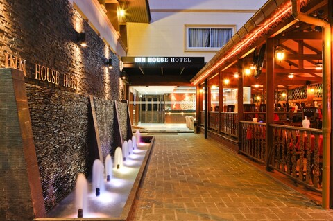 인 하우스 호텔