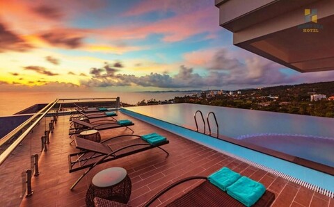 나이트 시 호텔