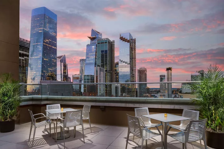 DoubleTree By Hilton New York Times Square South