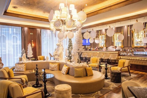 VIP 이그제큐디브 피코아스 호텔