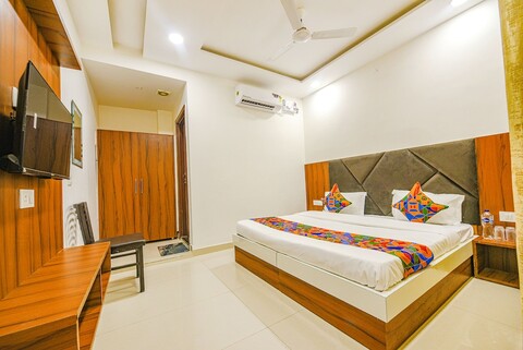 팹호텔 솔라스 인