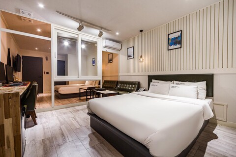 HOTEL 여기어때 순천 조례사거리점