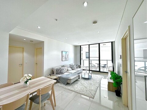 홈부시 NSW의 아늑한 2베드룸 아파트먼트