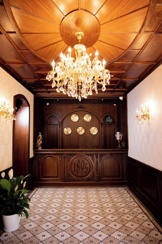 미드웨이 바쿠 호텔