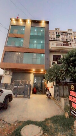 호텔 매제스티 인