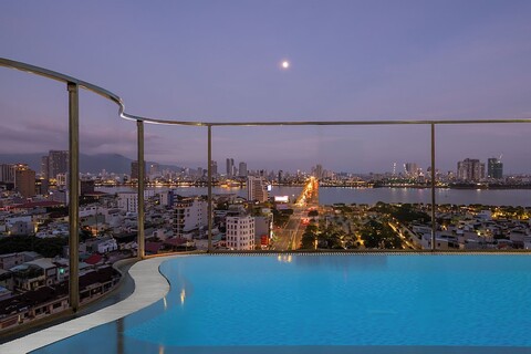 미티사 호텔 다낭 - 드래곤 브리지 근처