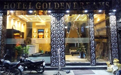 HOTEL GOLDEN DREAMS
