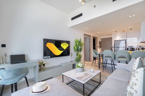 보그, 빙하티 코너 JVC, 서클 몰 근처