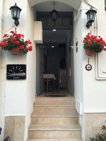 선라이즈 이스탄불 스위츠