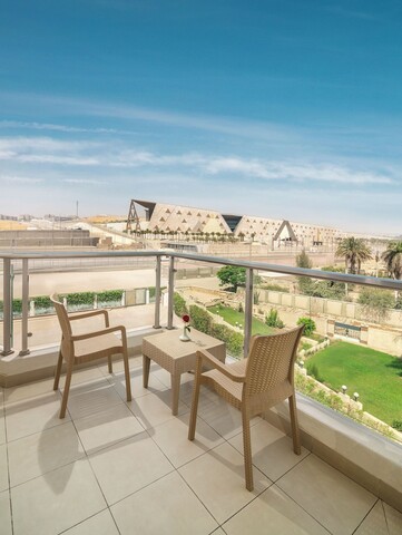 슈타이겐베르거 피라미즈 카이로