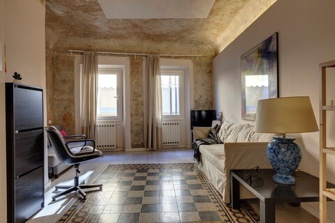 마모 플로렌스, 오르토 아파트먼트