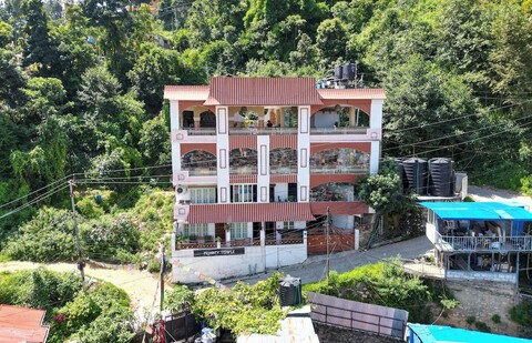 몽키 템플 레지던스