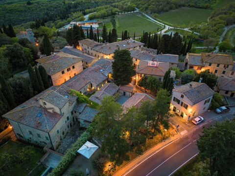 카스텔로 디 폰테루톨리 와인 리조트