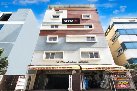 Hotel O Kakatiya Deluxe Rooms